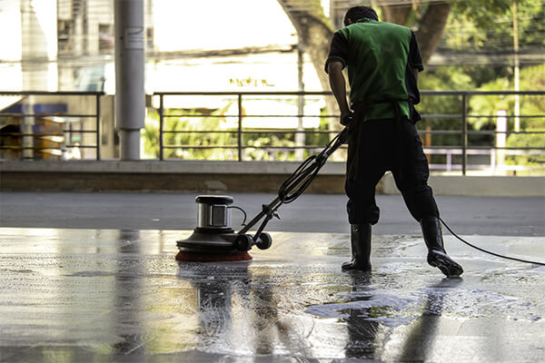 Body-Image-Concrete-Floor-Cleaning